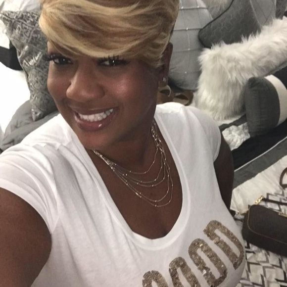 Meet your Posher, Regina - Picture 1 of 1